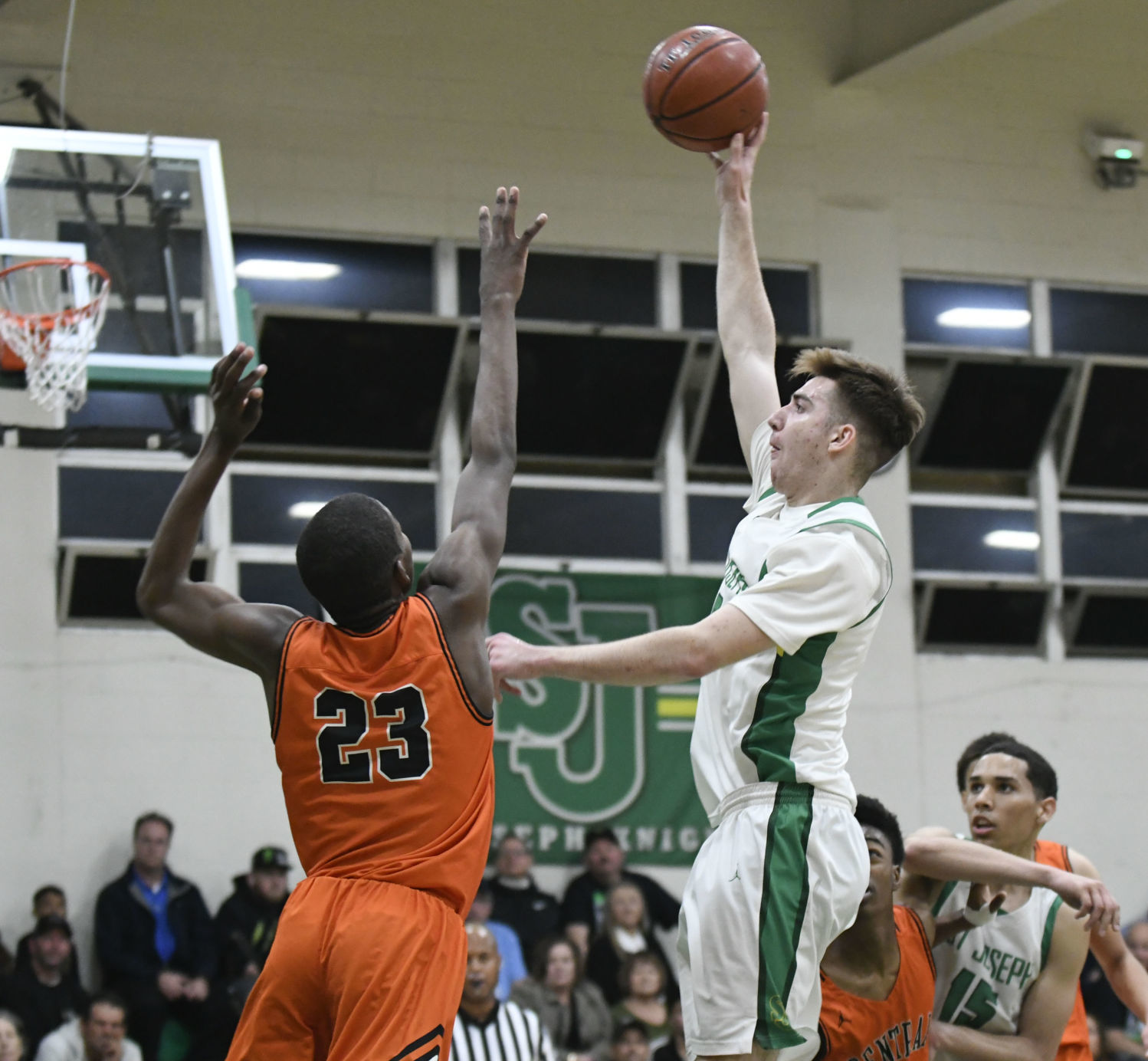 022020 Fresno C vs SJ basketball 15.jpg